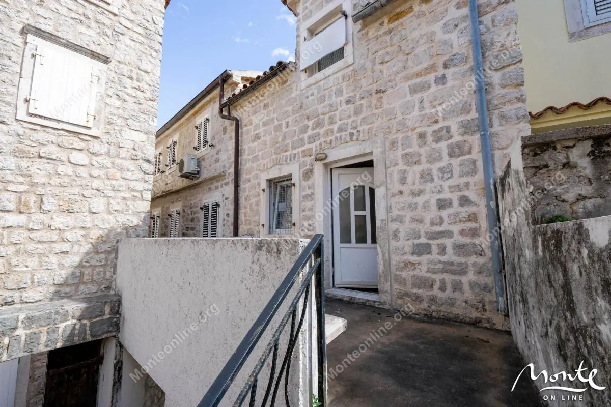 Sale, house, 91m², Stari Grad, Budva