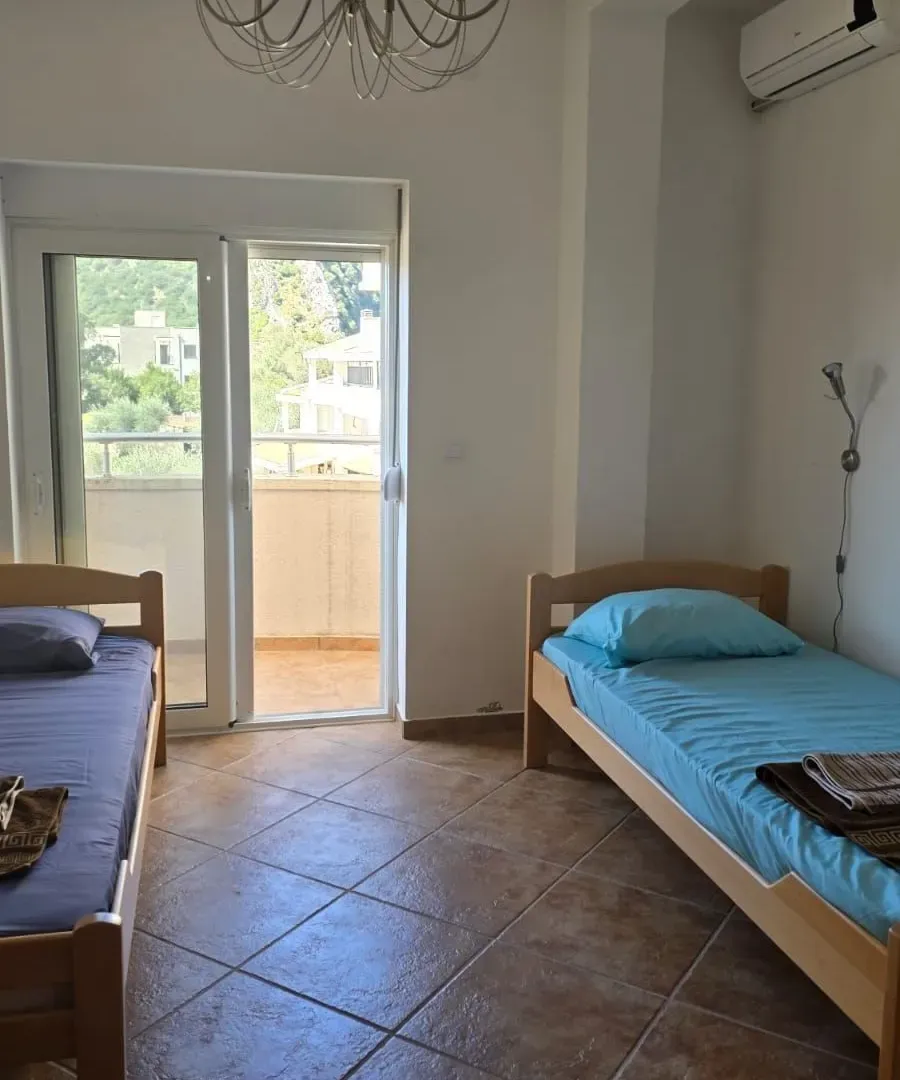 Prodaja, dvosoban stan, 93m², Buljarica, Budva
