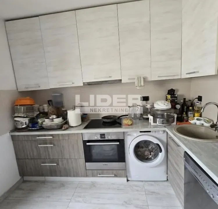 Sale, four bedroom apartment, 127m², Kalenić Pijaca, Vračar Sve Podlokacije