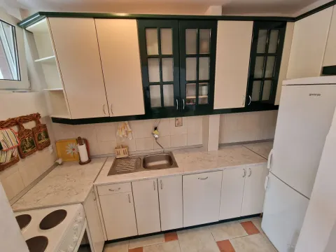 Izdavanje, jednosoban stan, 40m², Budva, Crna Gora - image 14