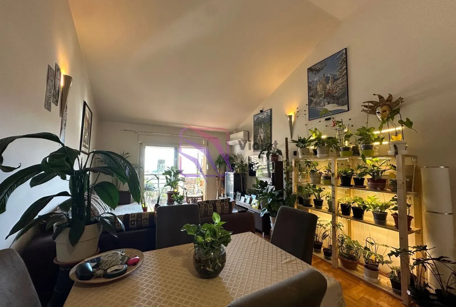 Prodaja, dvosoban stan, 74m², Lazi, Budva