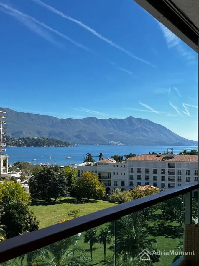 Sale, two bedroom apartment, 94m², Centar, Budva