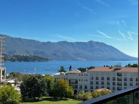 Sale, two bedroom apartment, 94m², Centar, Budva - image 1