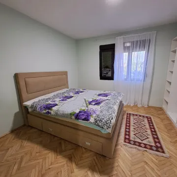 Rent, three bedroom apartment, 100m², Beri, Podgorica - image 8