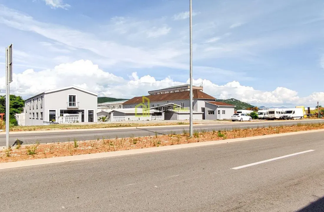 Sale, office space, 1500m², Mareza, Podgorica