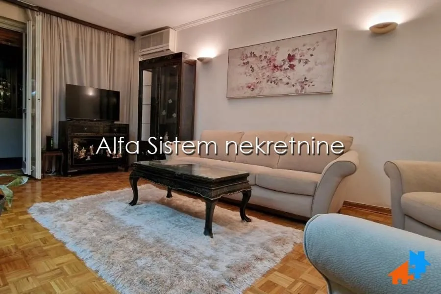 Izdavanje, stan, 70m², Kalenić Pijaca, Vračar Sve Podlokacije