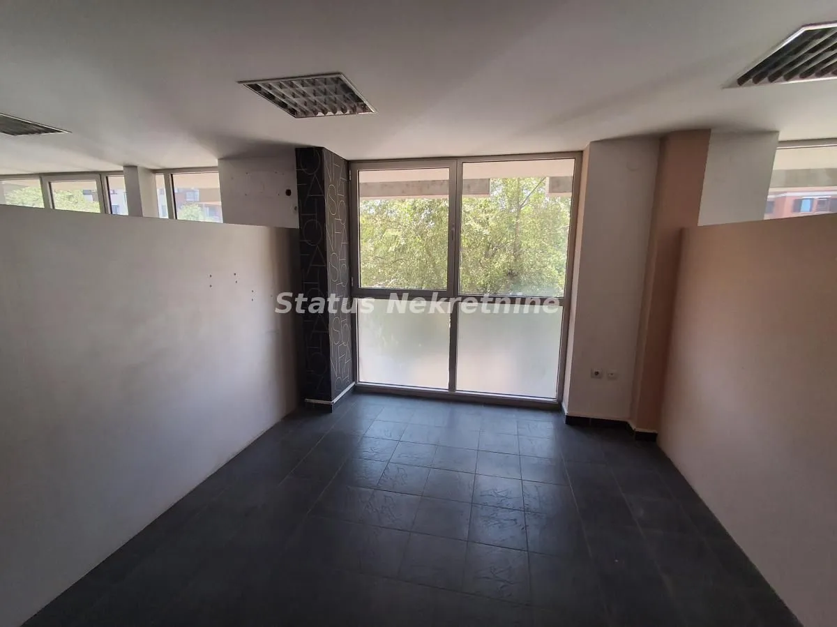 Rent, office space, 75m², Novi Sad, Srbija