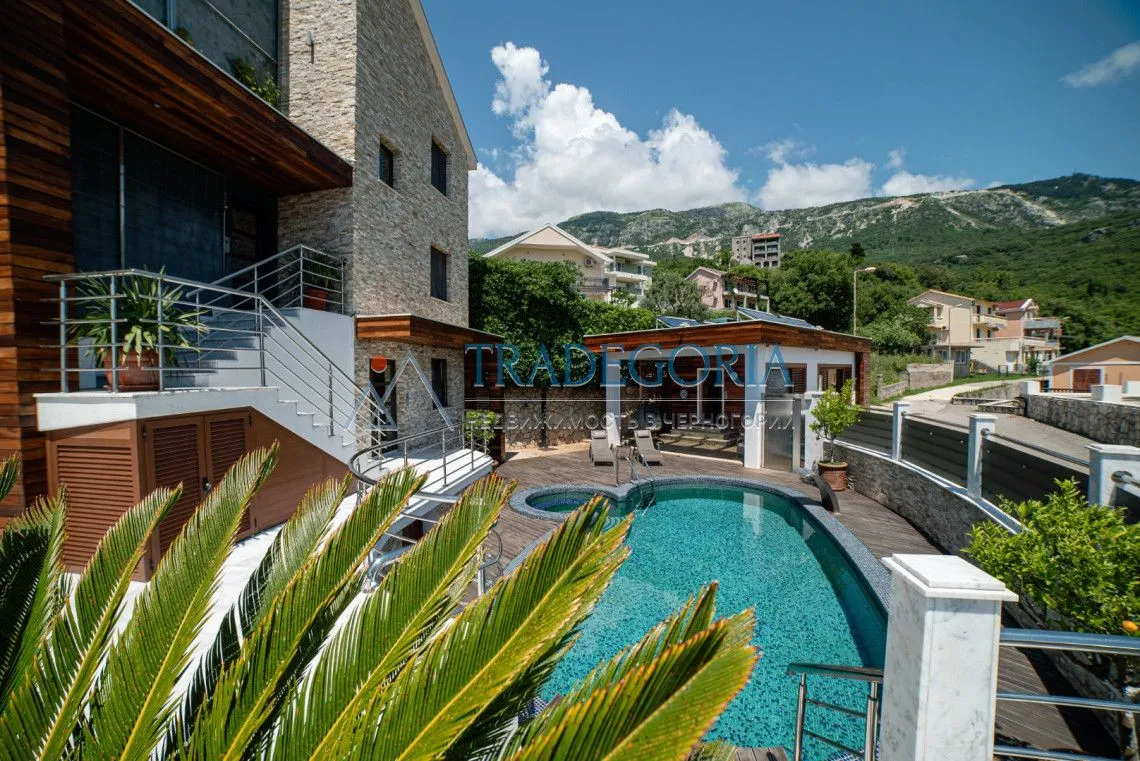 Prodaja, ugostiteljski objekat, 435m², Bečići, Budva
