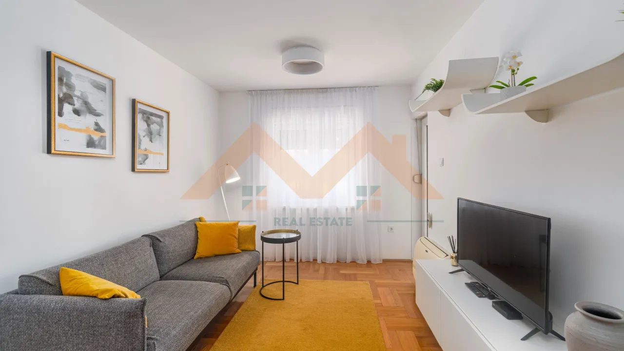 Izdavanje, stan, 45m², Preko Morače, Podgorica