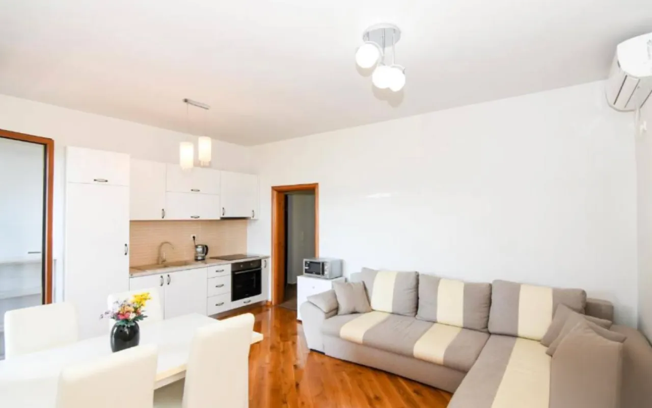 Prodaja, dvosoban stan, 75m², Herceg Novi, Crna Gora
