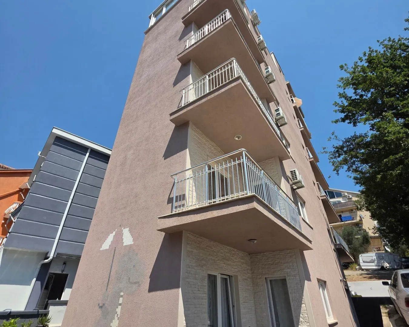 Rent, one bedroom apartment, 47m², Bečići, Budva