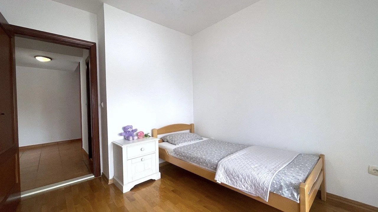 Prodaja, trosoban stan, 138m², Lazi, Budva