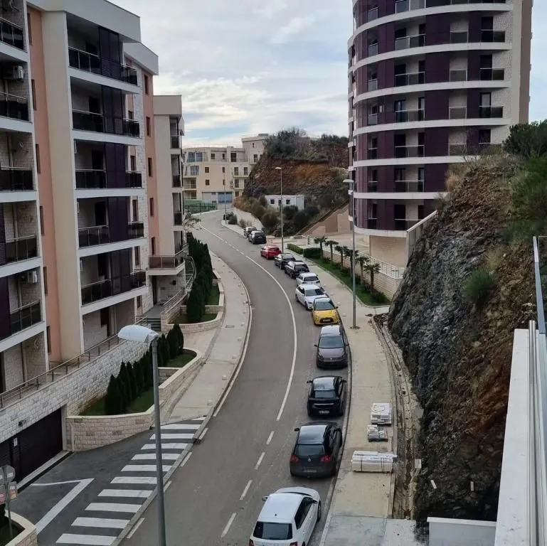 Sale, one bedroom apartment, 44m², Bečići, Budva