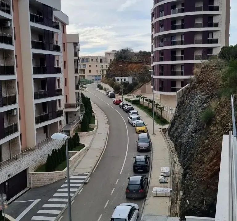Sale, one bedroom apartment, 44m², Bečići, Budva