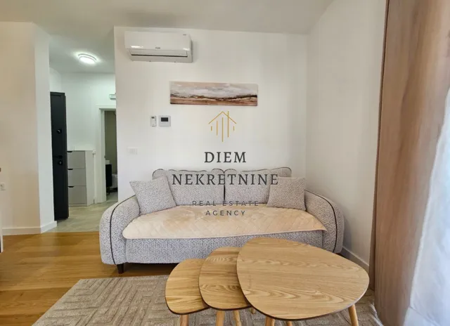 Rent, one bedroom apartment, 50m², Centar, Bar
