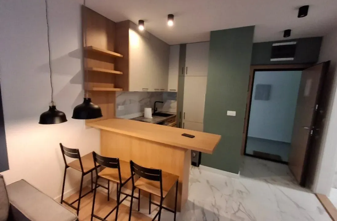 Izdavanje, jednosoban stan, 45m², Bijela, Herceg Novi