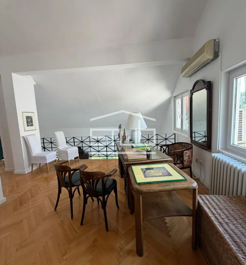 Rent, four bedroom apartment, 150m², Neimar, Vračar Sve Podlokacije