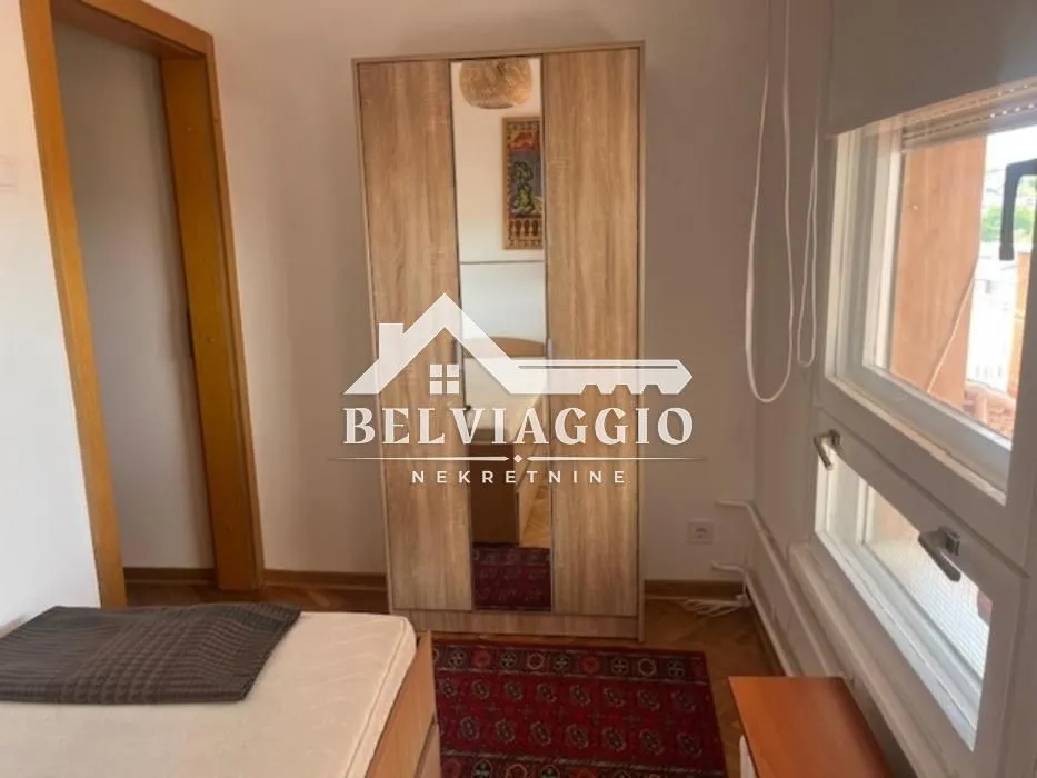 Izdavanje, dvosoban stan, 54m², Bandžovo brdo, Rožaje