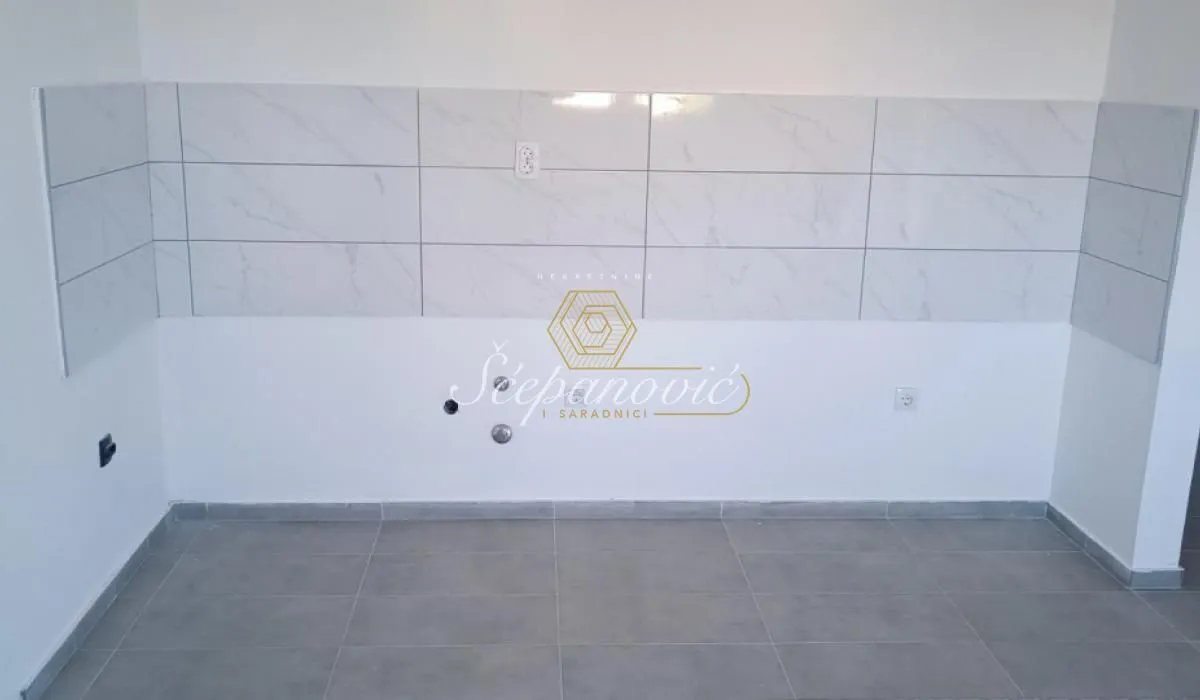 Prodaja, dvosoban stan, 45m², Veternička rampa, Novi Sad Sve Podlokacije