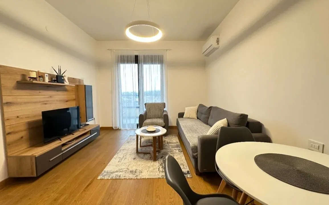 Izdavanje, jednosoban stan, 59m², Stara Varoš, Podgorica