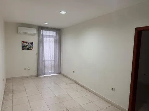 Rent, office space, 190m², Centar, Budva - image 16