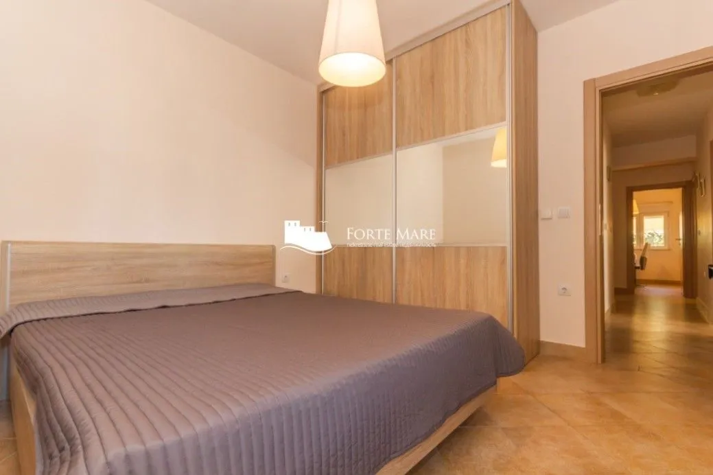 Sale, house, 200m², Đenovići, Herceg Novi
