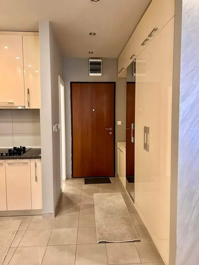 Izdavanje, dvosoban stan, 60m², Rozino, Budva