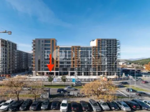 Izdavanje, poslovni prostor, 77m², Podgorica, Crna Gora - image 2