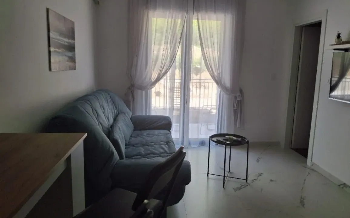 Izdavanje, jednosoban stan, 30m², Dobrota, Kotor