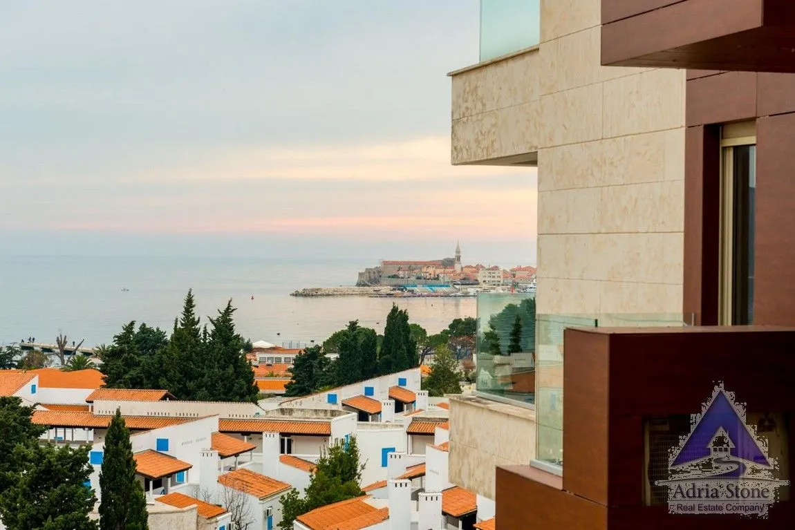 Rent, one bedroom apartment, 77m², Centar, Budva