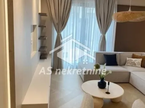 Rent, three bedroom apartment, 145m², Neimar, Vračar Sve Podlokacije - image 4