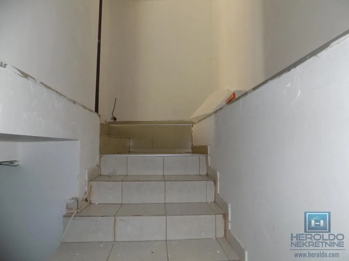 Rent, office space, 210m², Centar, Paraćin