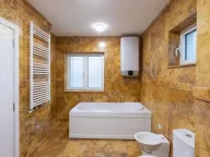 Izdavanje, kuća, 417m², Jajinci, Voždovac Sve Podlokacije - image 19