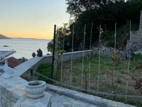 Prodaja, kuća, 60m², Zelenika, Podgorica - image 10