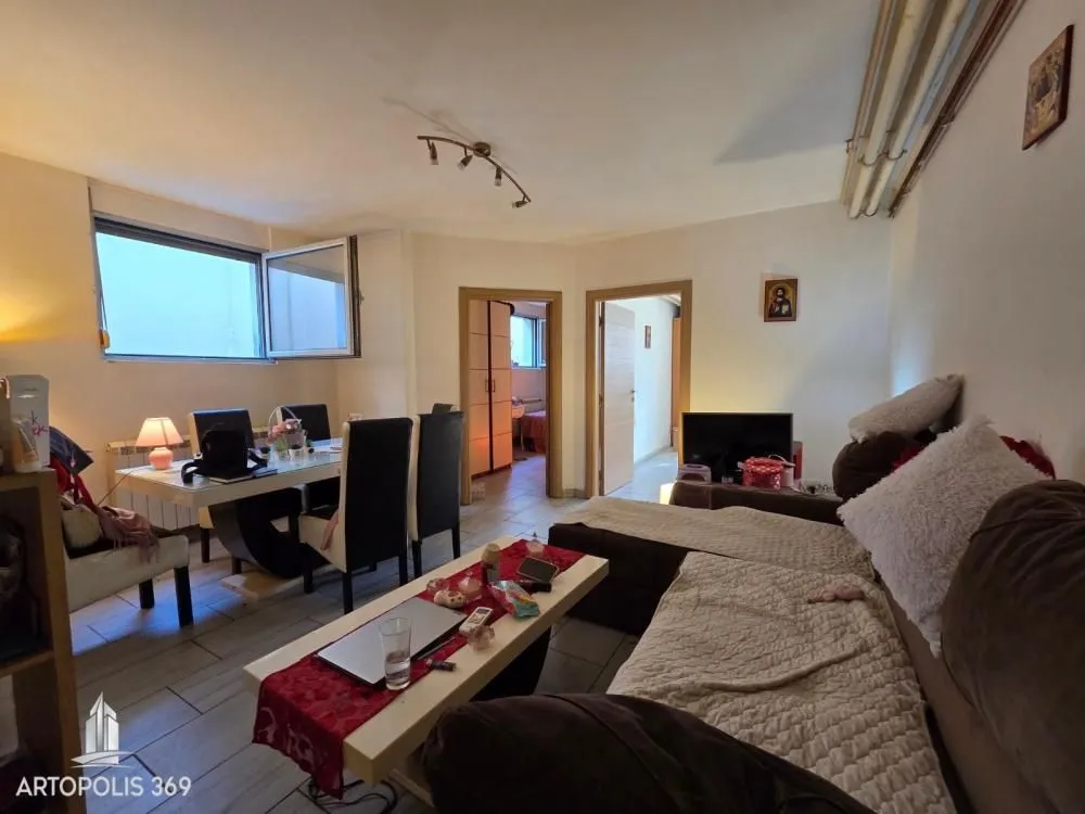 Prodaja, trosoban stan, 55m², Batajnica, Beograd
