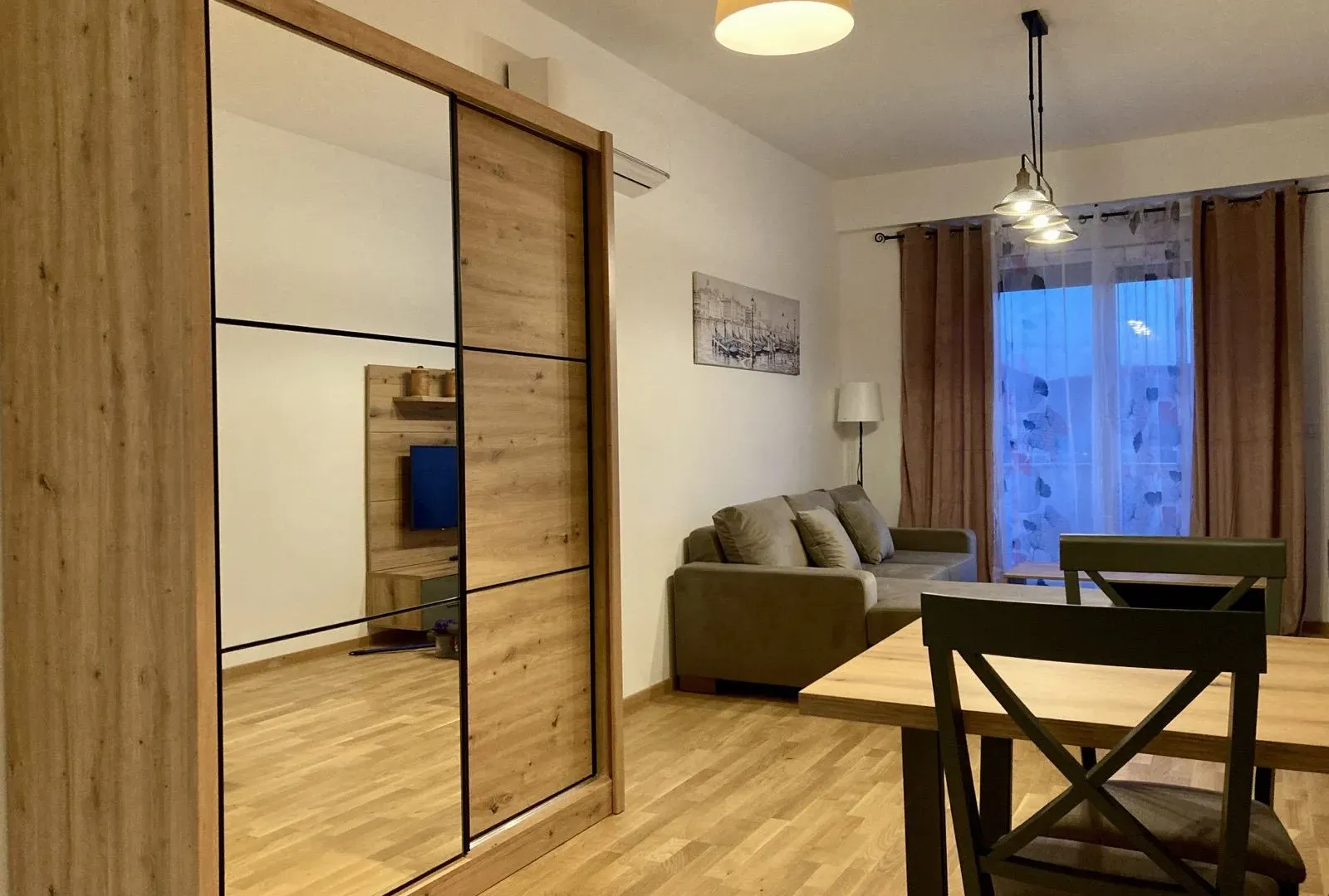 Prodaja, jednosoban stan, 46m², Centar, Bar