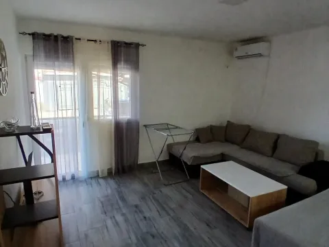 Rent, two bedroom apartment, 80m², Zagorič, Podgorica - image 1