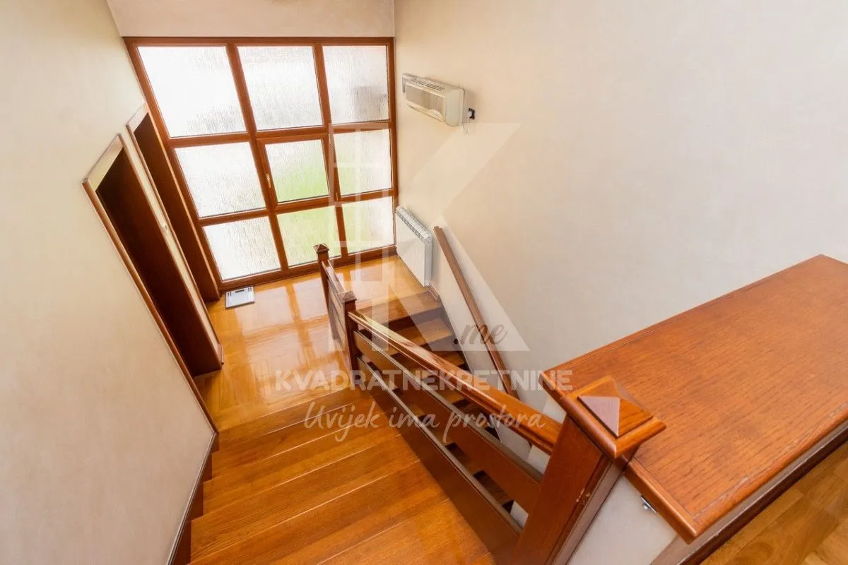 Izdavanje, kuća, 600m², Zeta, Podgorica