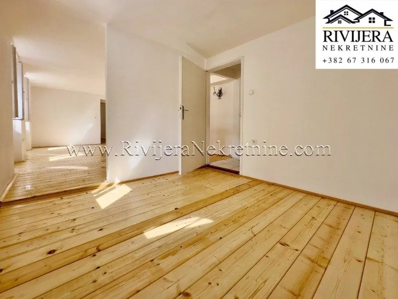 Prodaja, trosoban stan, 82m², Centar, Kotor