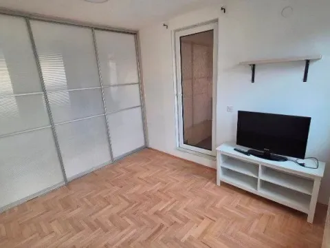 Stan in Voždovac Sve Podlokacije