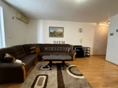 Izdavanje, dvosoban stan, 75m², Budva, Crna Gora - image 9