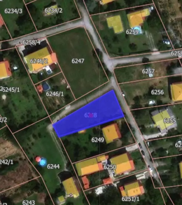 Sale, land lot, 700m², Sremčica, Beograd