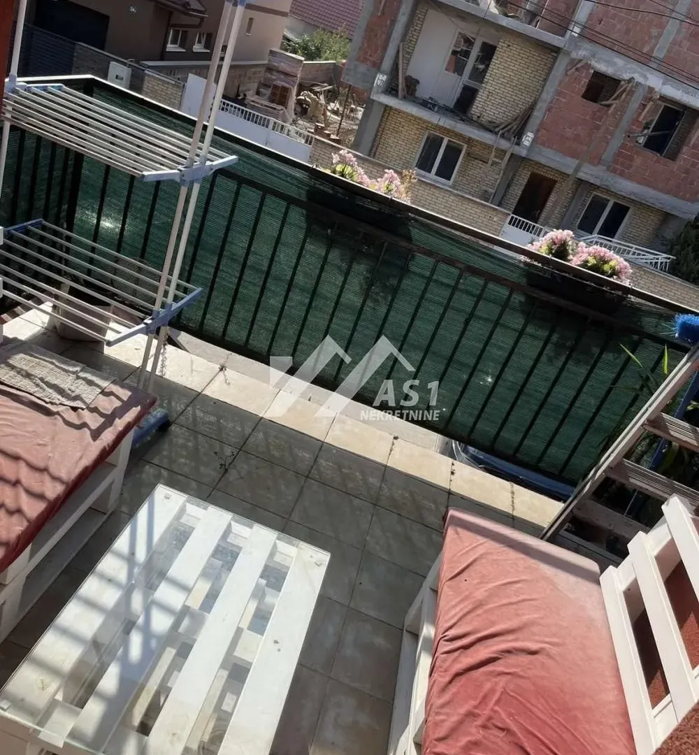 Izdavanje, trosoban stan, 100m², Adice, Novi Sad Sve Podlokacije