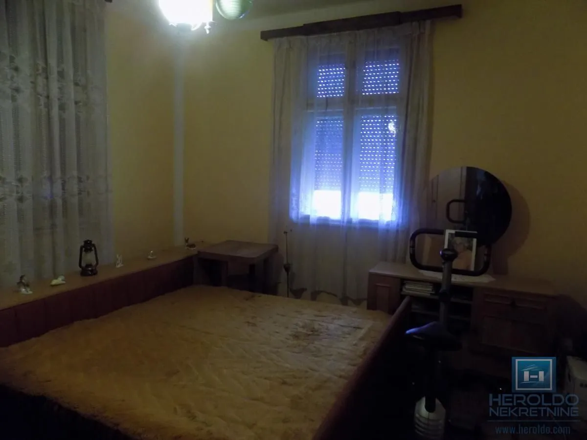 Prodaja, kuća, 217m², Paraćin, Srbija