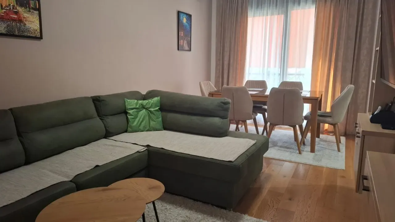 Rent, two bedroom apartment, 60m², Kalimanj, Tivat