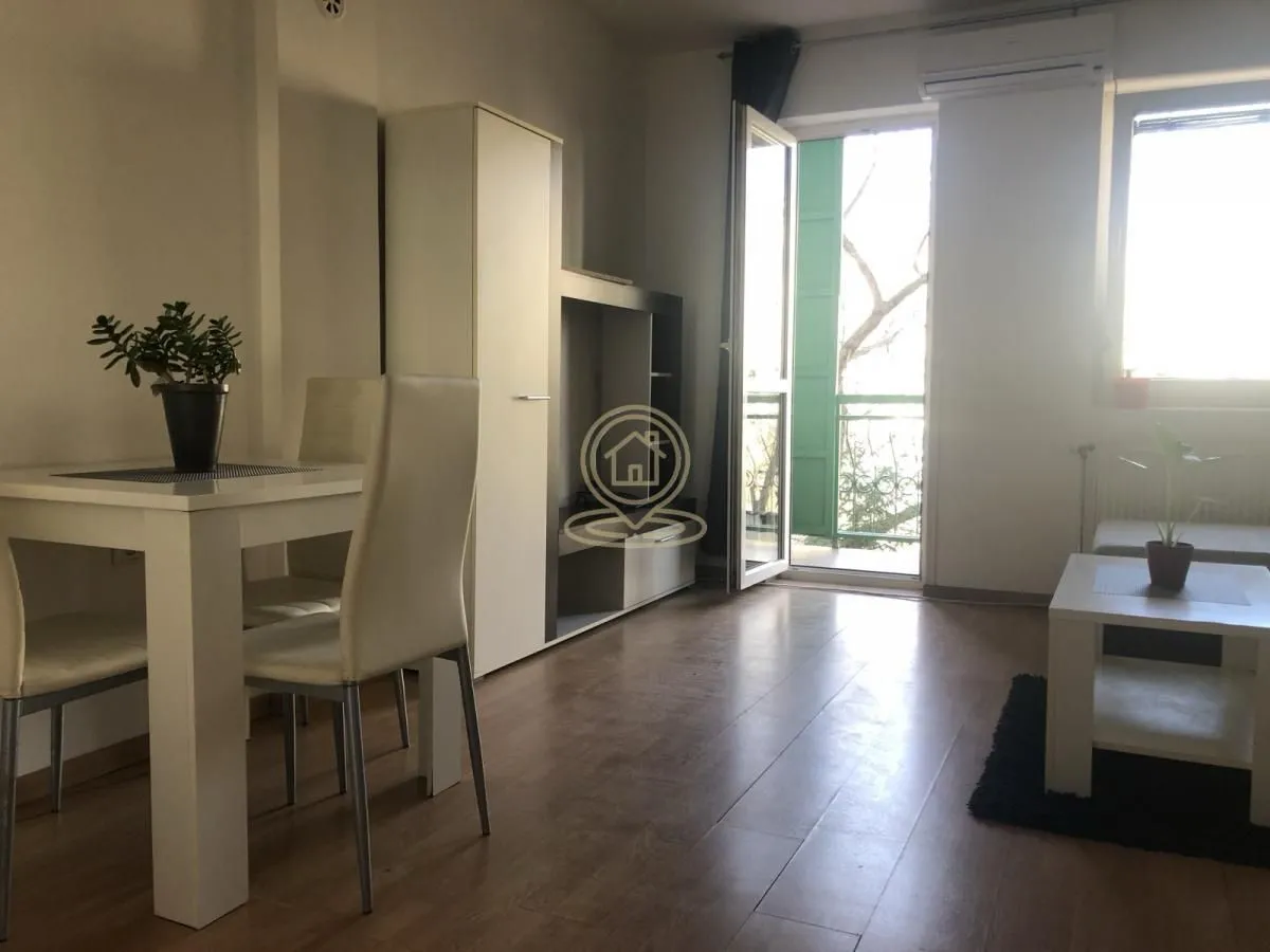 Izdavanje, jednosoban stan, 28m², Socijalno, Novi Sad Sve Podlokacije
