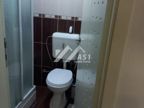 Izdavanje, jednosoban stan, 29m², Bulevar Evrope, Novi Sad Sve Podlokacije - image 8