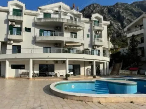 Sale, office space, 190m², Risan, Kotor - image 3