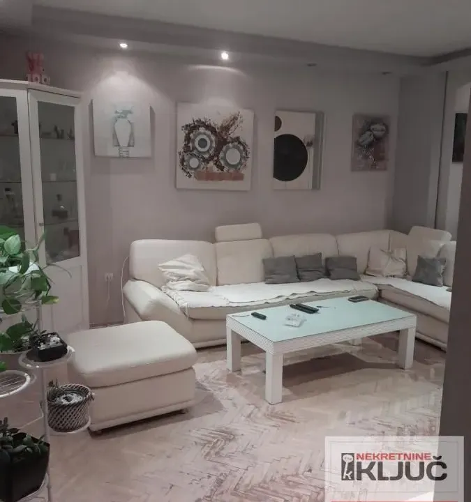 Prodaja, dvosoban stan, 60m², Spens, Novi Sad Sve Podlokacije