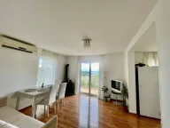 Izdavanje, trosoban stan, 120m², Bečići, Budva - image 4